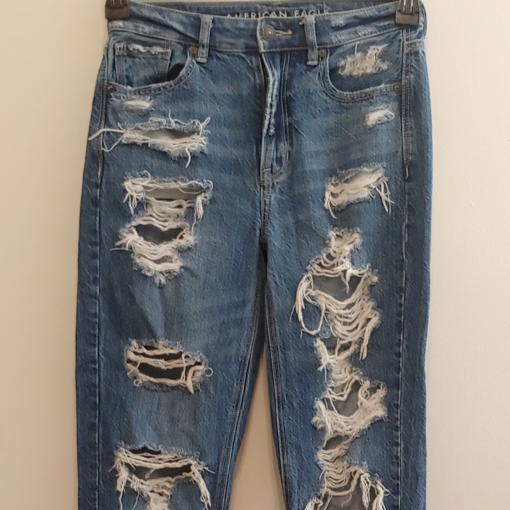 American Eagle Outfitters Ripped Blue Mom Jeans Jeans Size 00